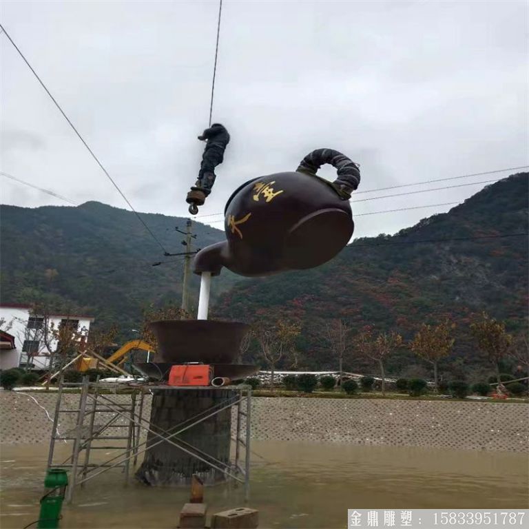 安徽玻璃鋼天壺雕塑案例，池塘水景流水壺10